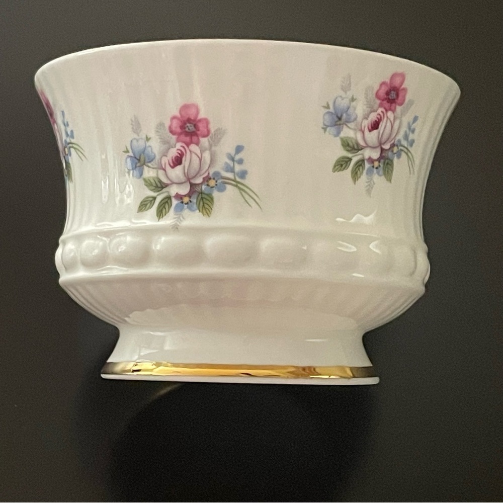 Elizabethan 3280 Vintage Footed Mini Creamer and Sugar and Mini Open Sugar Bowl - Picture 7 of 9